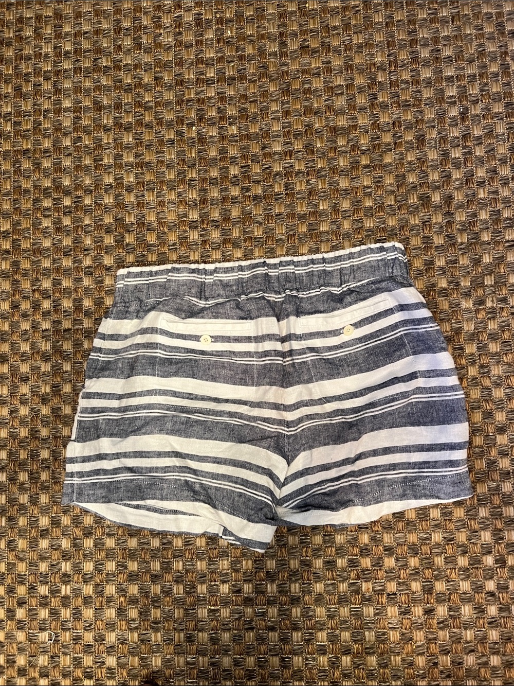 New Athleta shorts large - Picture 3 of 3